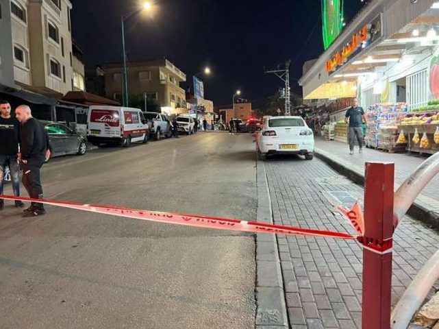 مقتل شخص بجريمة إطلاق نار في الطيرة داخل أراضي الـ48