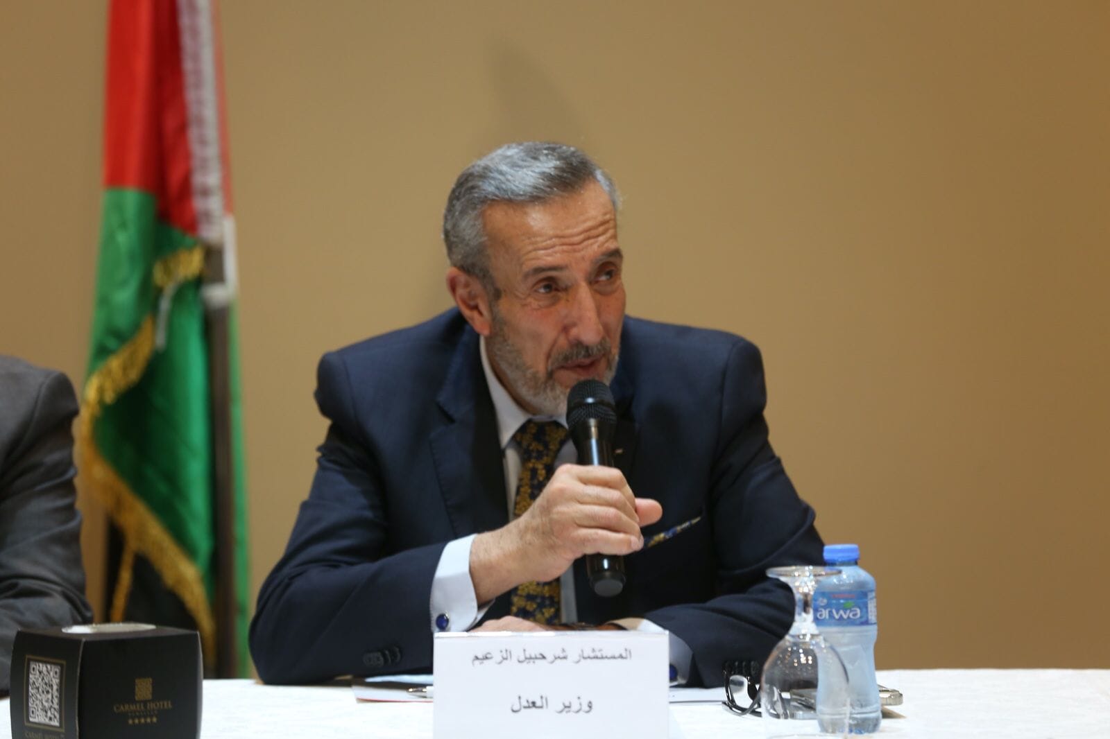 أول رد فلسطيني على تسريب واشنطن نيتها استنساخ تجربة العراق وفرض حاكم أمريكي على غزة