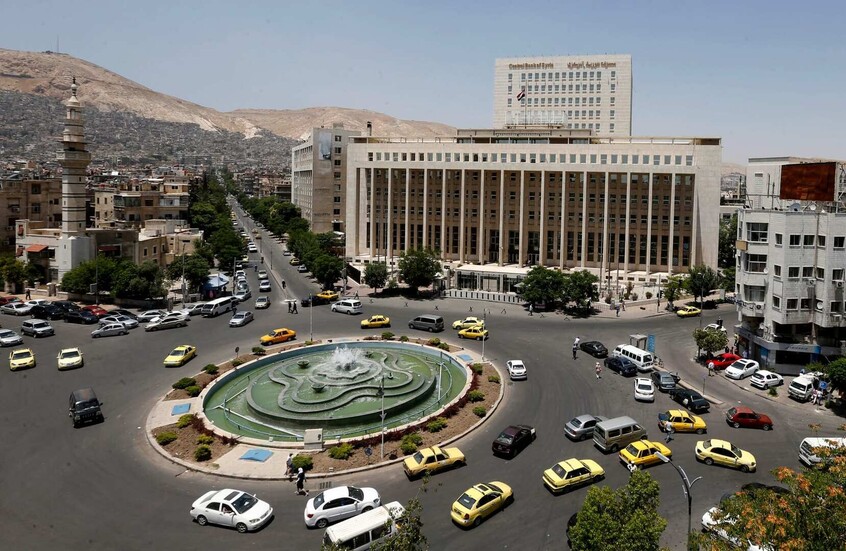 الخارجية السورية: نرحب برفع العقوبات الأمريكية وندعو للتعاون على أساس الاحترام المتبادل