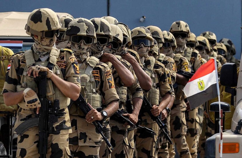 أسلحة وذخائر ومعدات متطورة .. الجيش المصري يحبط مخططا كبيرا استهدف أمن البلاد