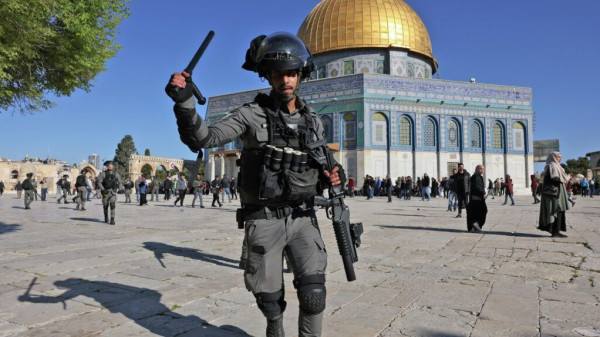 الاحتلال يواصل قمعه في القدس ويغلق المقدسات ويُصعّد القيود والحصار