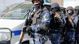 الشرطة تقبض على سائق قام بدهس شرطي مرور في قلقيلية