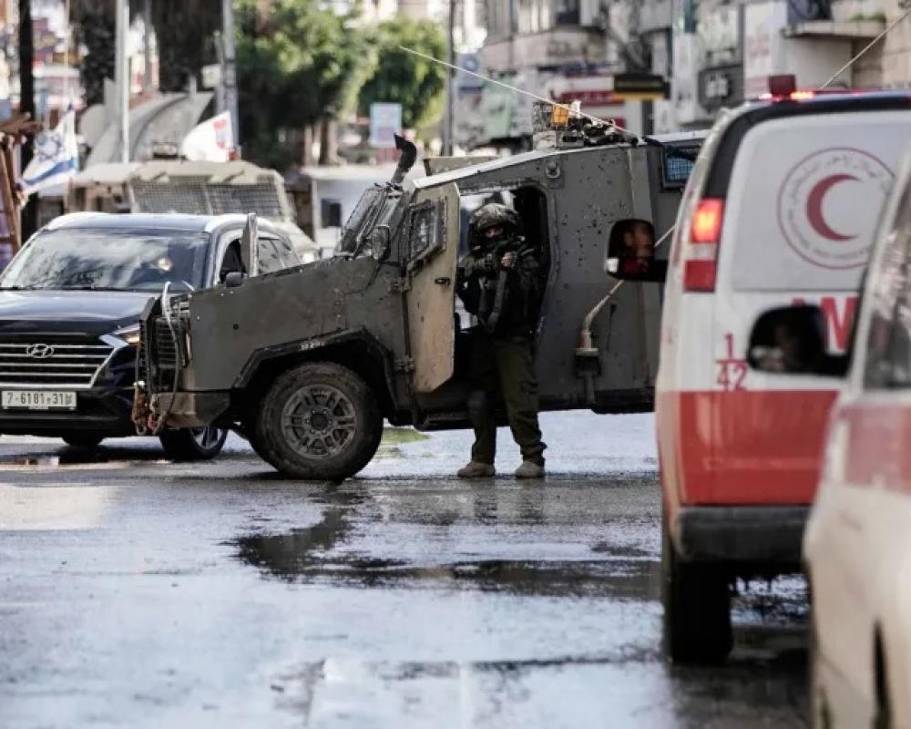 الاحتلال يتعمد اصطدام مركبات المواطنين خلال اقتحامه وسط جنين