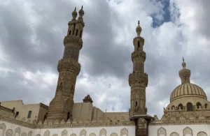 بيان شديد اللهجة.. الأزهر يوجه نداء للعرب والمسلمين بشأن إسرائيل 